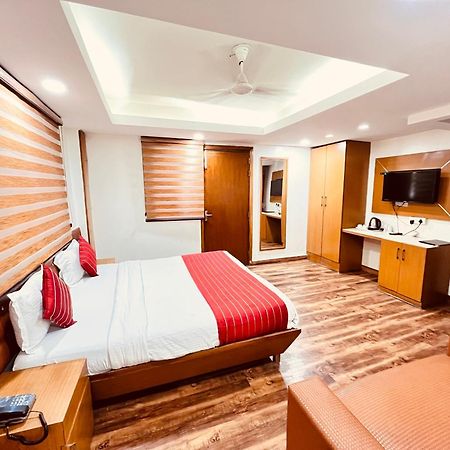 Hotel Sizzling Starr Νέο Δελχί Εξωτερικό φωτογραφία