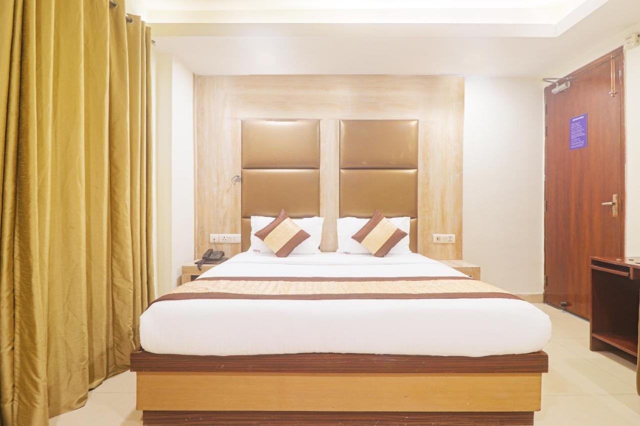 Hotel Sizzling Starr Νέο Δελχί Εξωτερικό φωτογραφία