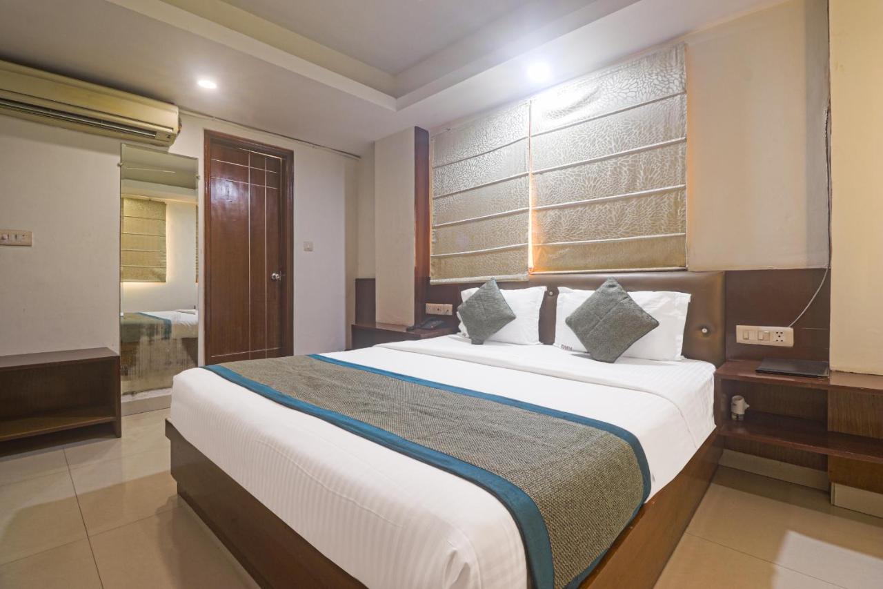 Hotel Sizzling Starr Νέο Δελχί Εξωτερικό φωτογραφία
