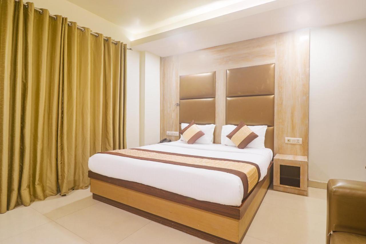 Hotel Sizzling Starr Νέο Δελχί Εξωτερικό φωτογραφία