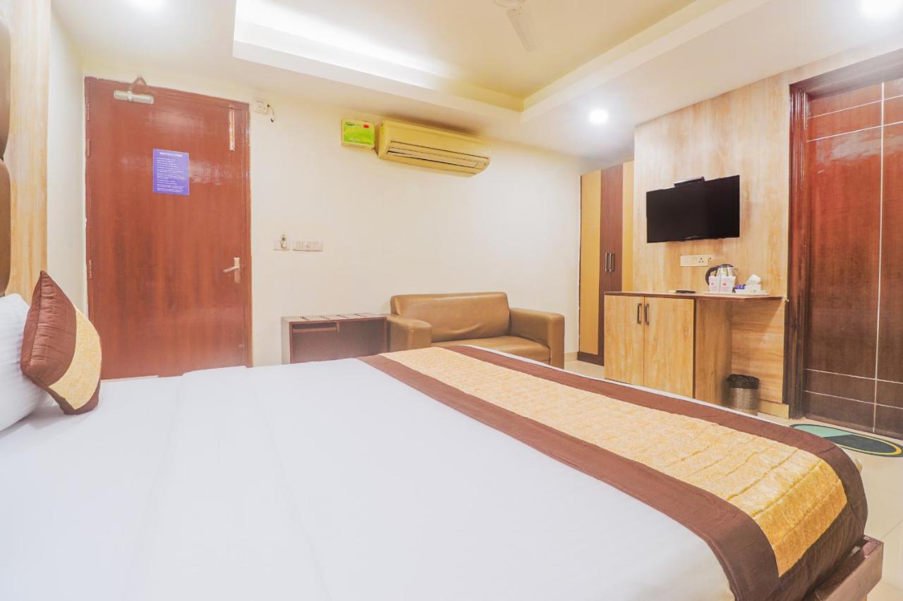 Hotel Sizzling Starr Νέο Δελχί Εξωτερικό φωτογραφία