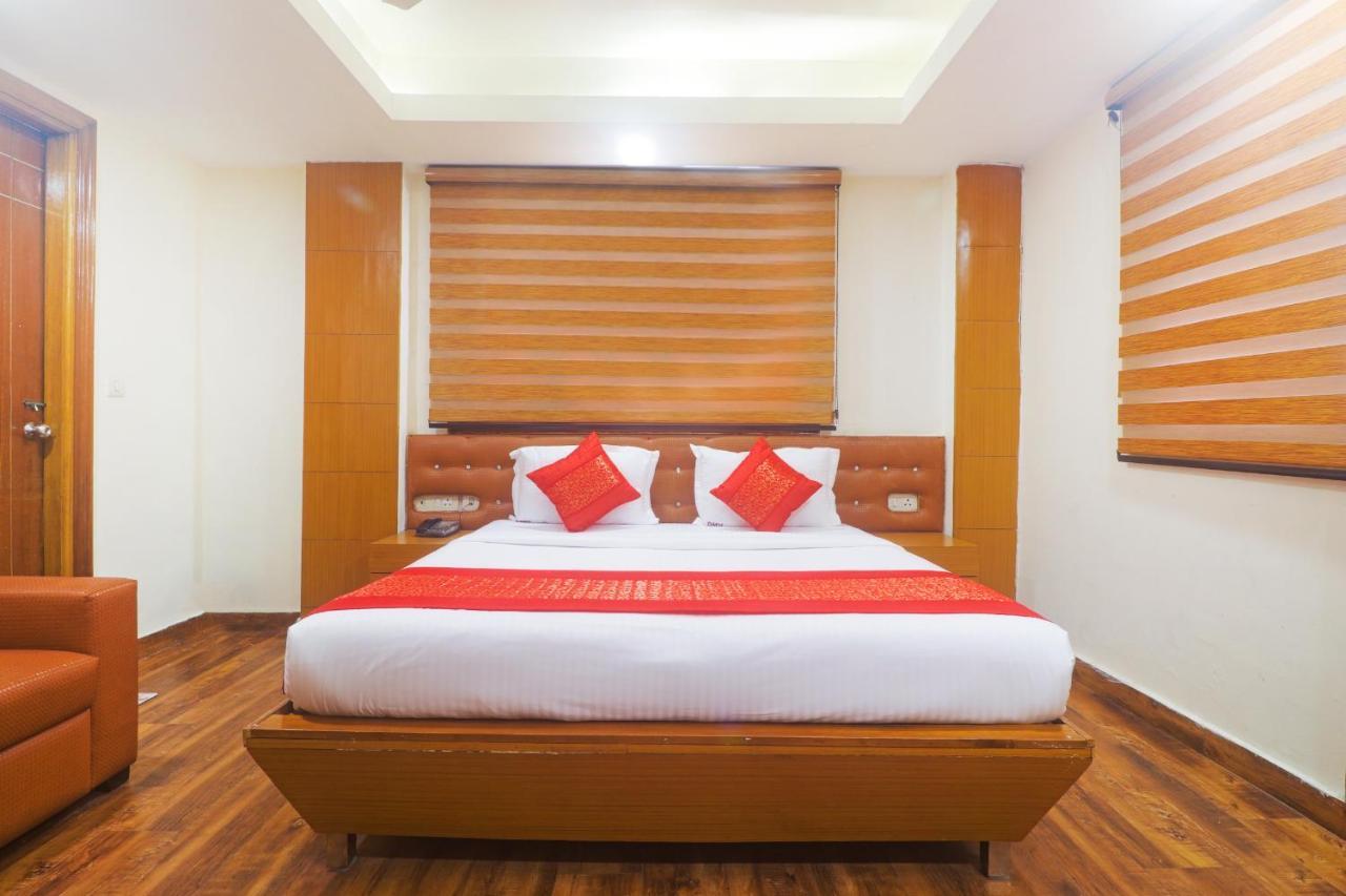 Hotel Sizzling Starr Νέο Δελχί Εξωτερικό φωτογραφία