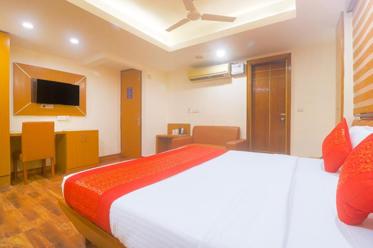 Hotel Sizzling Starr Νέο Δελχί Εξωτερικό φωτογραφία