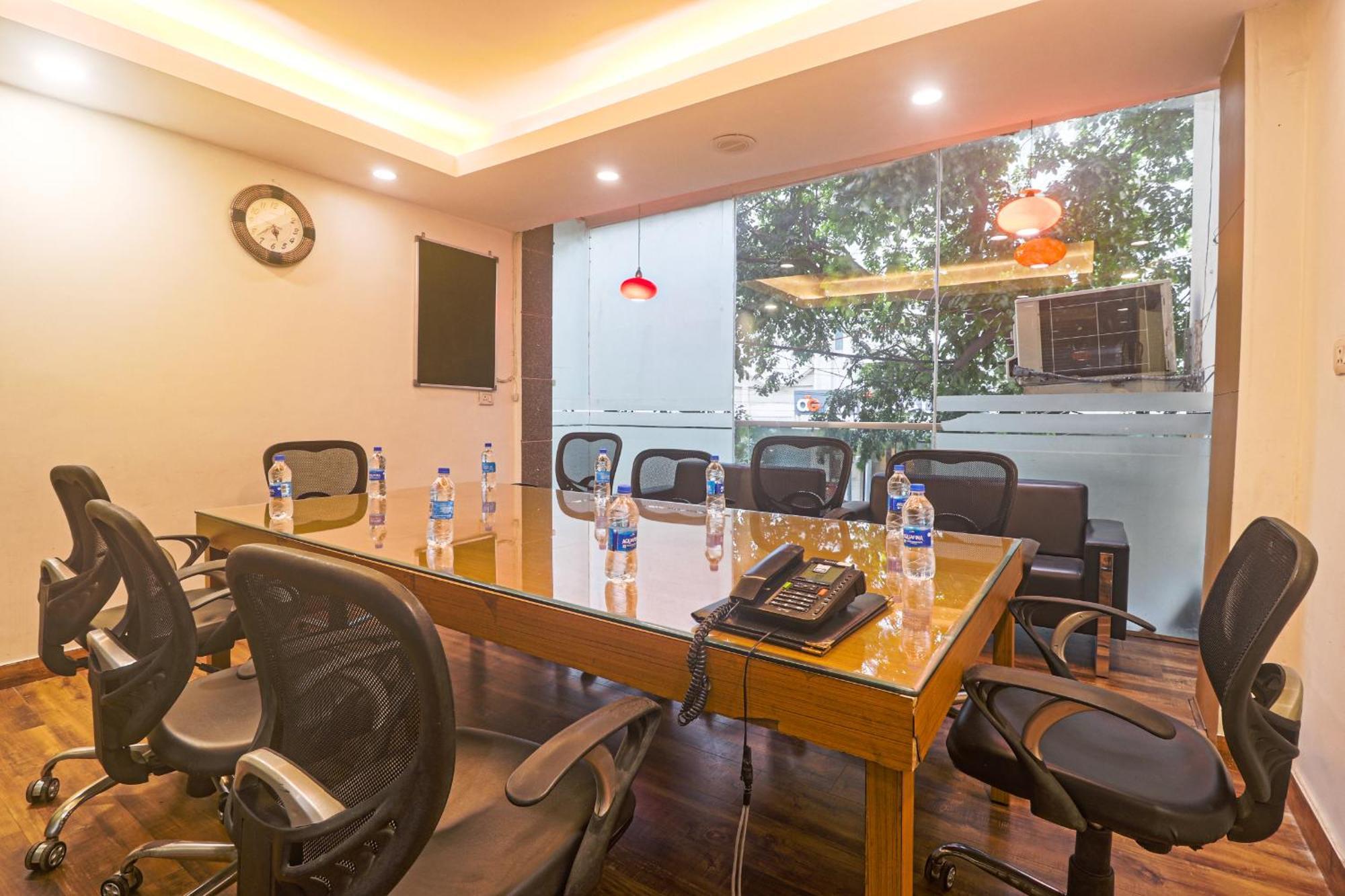 Hotel Sizzling Starr Νέο Δελχί Εξωτερικό φωτογραφία
